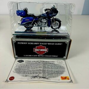 FLTRSEI SCREAMIN’ EAGLE ROAD GLIDE 1:18 DIE CAST METAL COLLECTIBLE